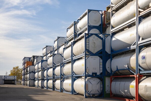 Tank Containers (ISO Tanks) – Safe Bulk Liquid Transport Solution