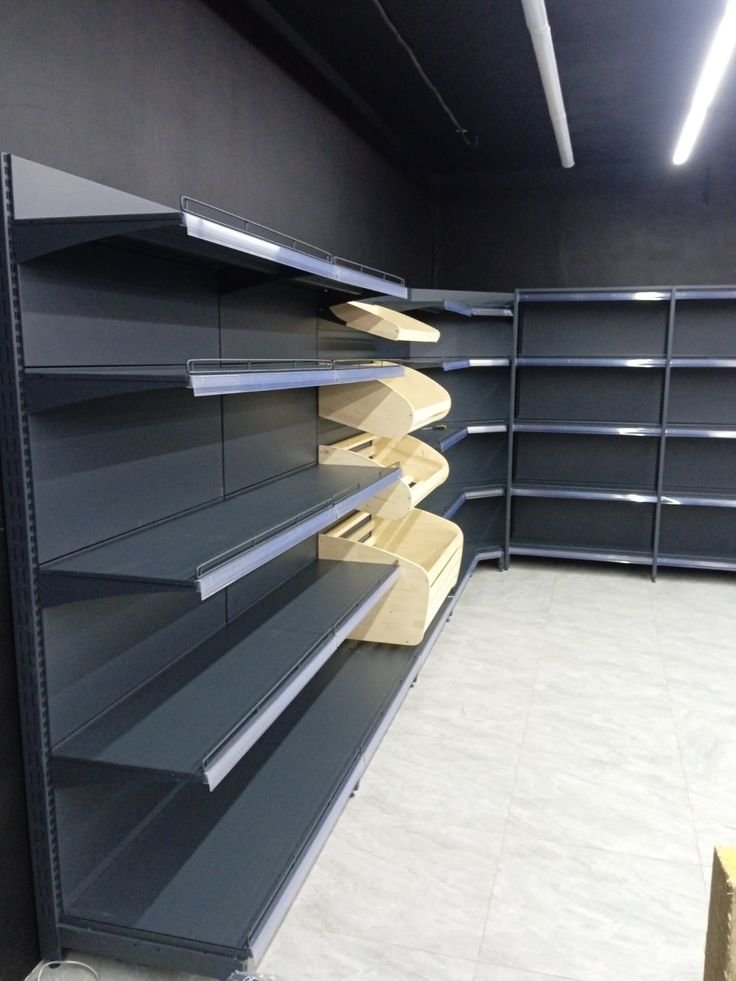 Висота (мм) 1320, 1470, 1620, 1770, 1920, 2070, 2220, 2370, 2520, 2670, 2820 Глибина полиць, (мм) 200, 300, 400, 500 Довжина окремостоячої секції (мм) 695, 1030, 1280, 1360 Довжина секції (мм) 665, 1000, 1250, Container Shelving & Racking Systems – Maximize Storage Capacity